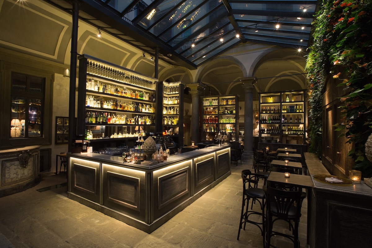 Locale Firenze-hero