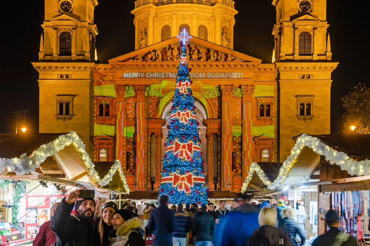 mercatini di natale 2022, Budapest, foto di Advent Bazilika Budapest