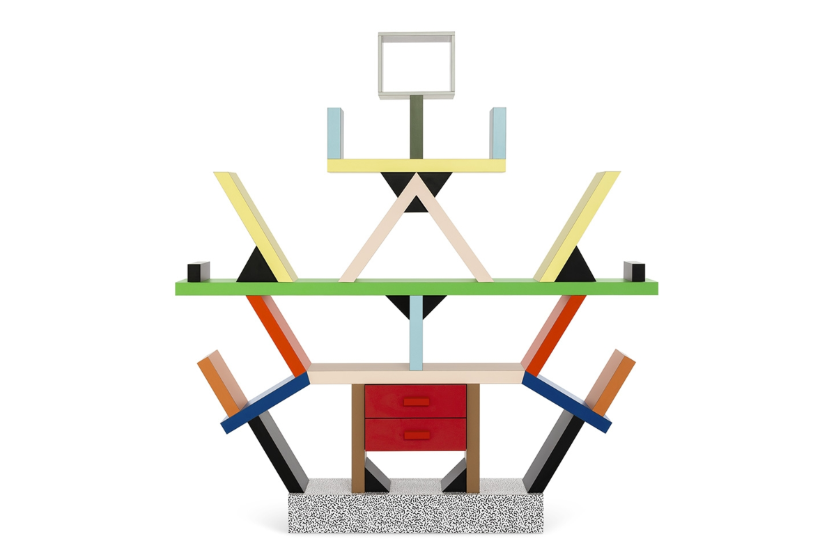 oggetti design ispirati a milano, Libreria Carlton di Ettore Sottsass per Memphis Milano